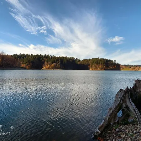 公寓 Ernestova Hisa *